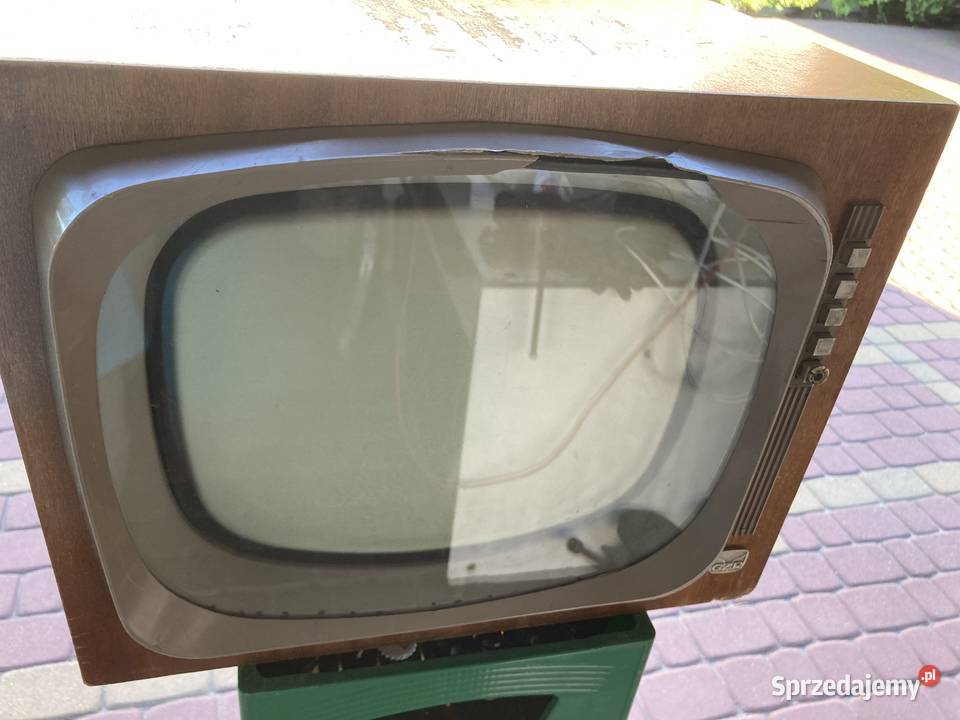 Stary telewizor PRL