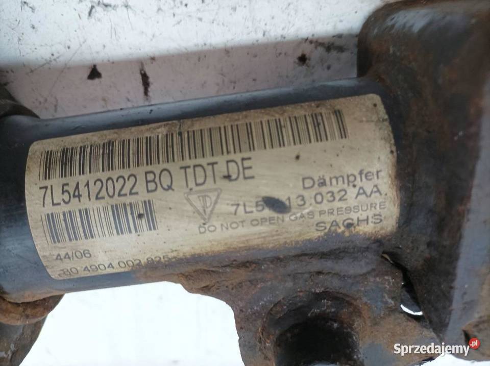 AMORTYZATOR PRAWY PRZÓD 7L 45 V8 7L5412022BQ