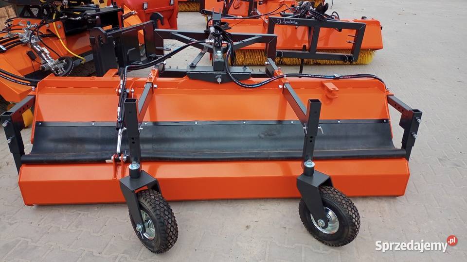 Zamiatarka Metal Technik o szerokości 20m zaczep Świebodzice