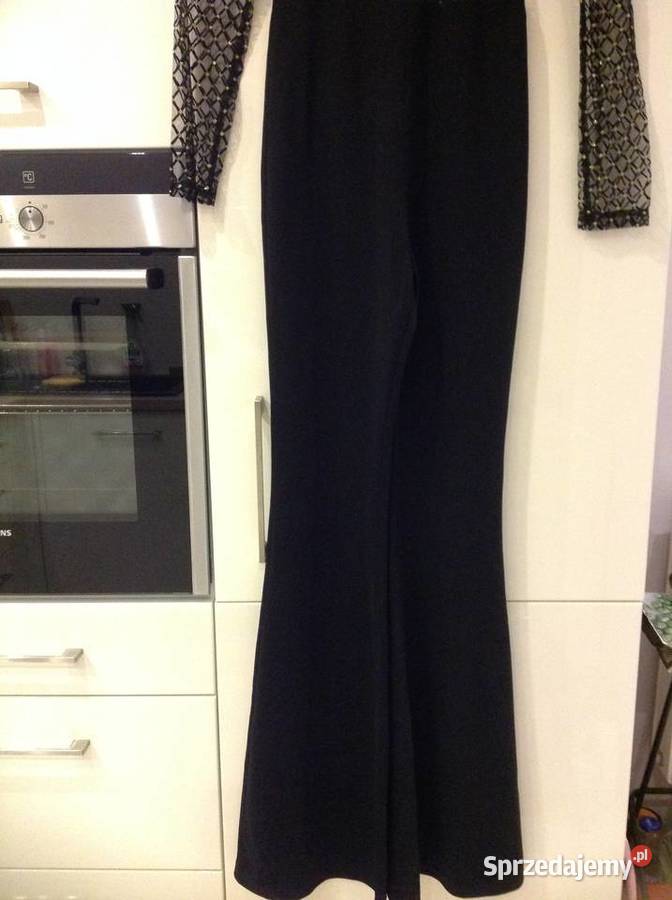 Czarny Kombinezon Damski PRETTYLITTLETHING S Spodnie Moda i Styl Nowa Sól sprzedam