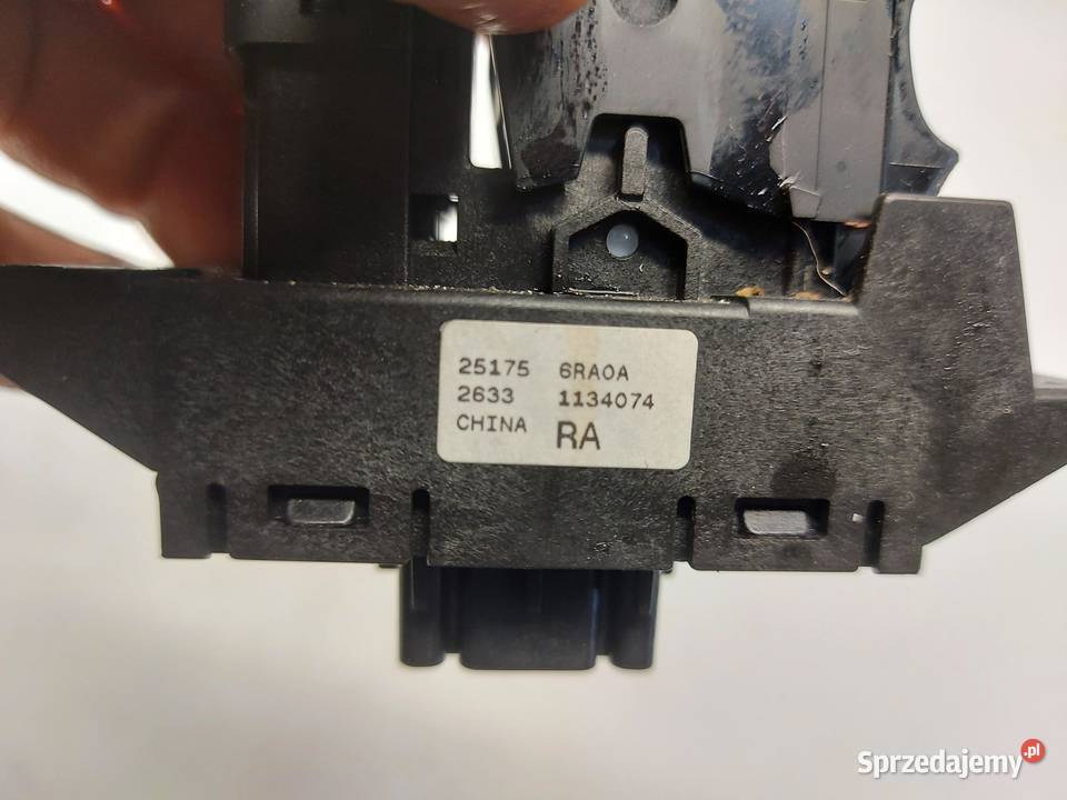 Nissan XTRAIL T33 IV 2023r Przełącznik hamulca