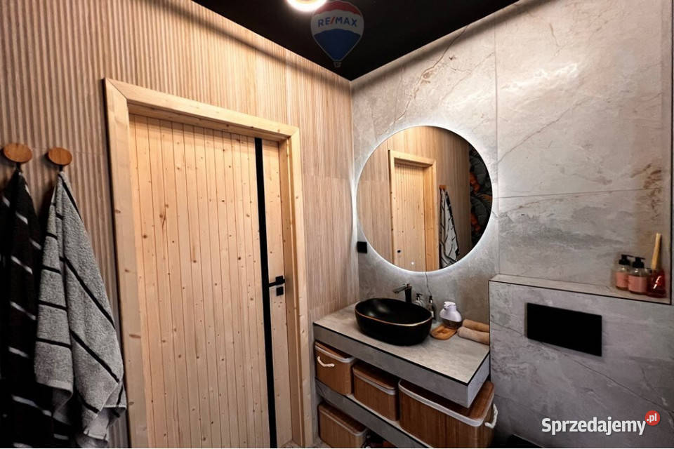 Nowoczesny dom w malowniczym BielskuBiałej wolnostojący