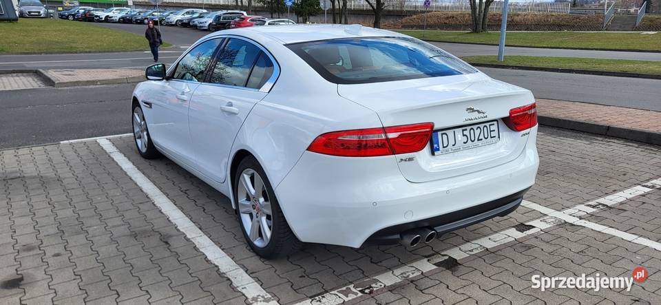 Jaguar XE 20 D Prestige światła do jazdy dziennej Jelenia Góra