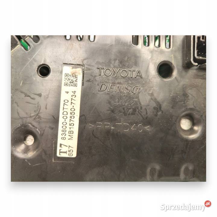 LICZNIK ZEGARY 838000DT70 Toyota Yaris III 15 Chełm