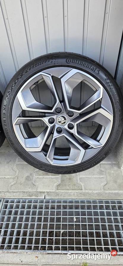 Oryginalne Koła Skoda Octavia Vrs R19Opony dolnośląskie Jelcz-Laskowice