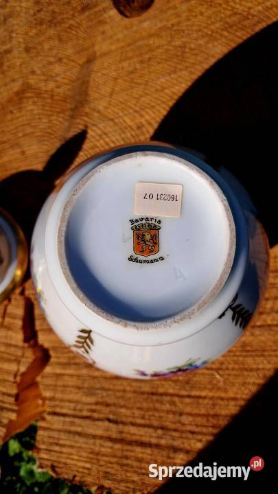 Przedwojenna Porcelanowa Amfora Wazon z Pokrywą Świecie