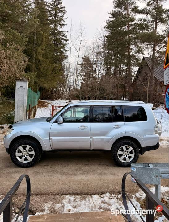 Mitsubishi Pjero Intense 32 DID 200 4x4 Super Jabłonka