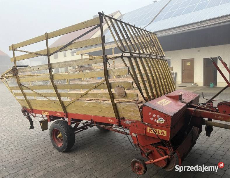 Przyczepa samozbieająca KOLA mała zgrabna Maszyny rolnicze Fałkowice sprzedam