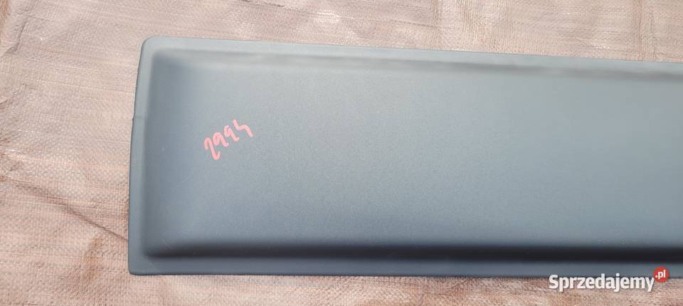 DACIA DUSTER 1 I 10 LISTWA DRZWI PRAWY PRZÓD osobowe śląskie Ruda Śląska