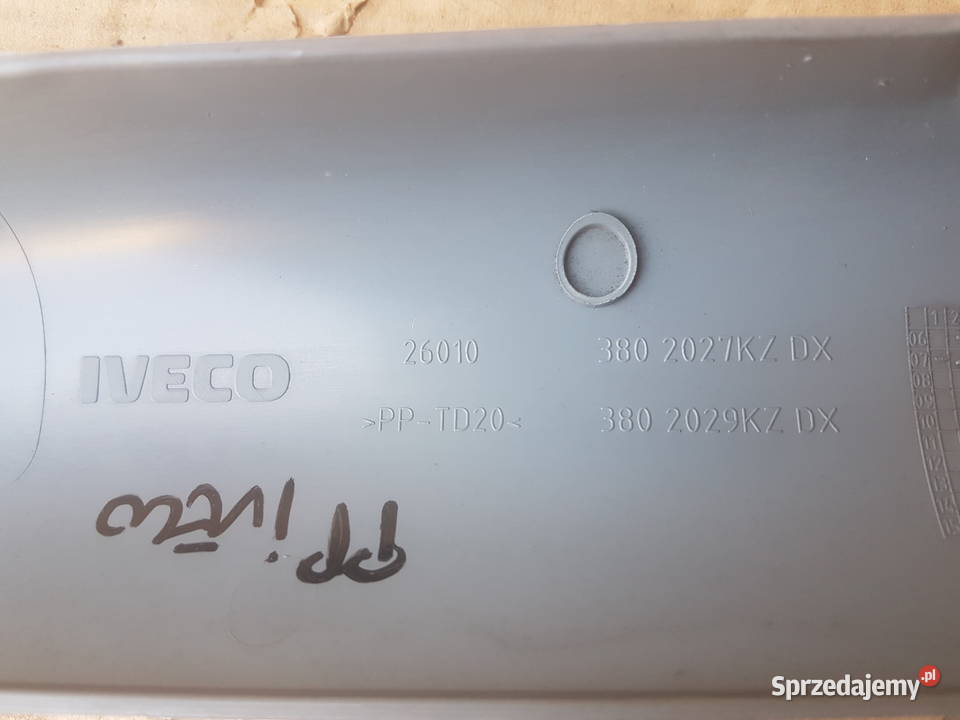 Iveco Daily 4 0611 listwy słupki pionowe słupka Legnica