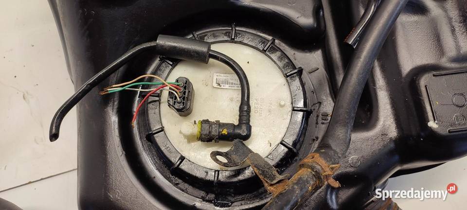 MAZDA 3 ZBIORNIK PALIWA 20B B45A42110 PE201335X