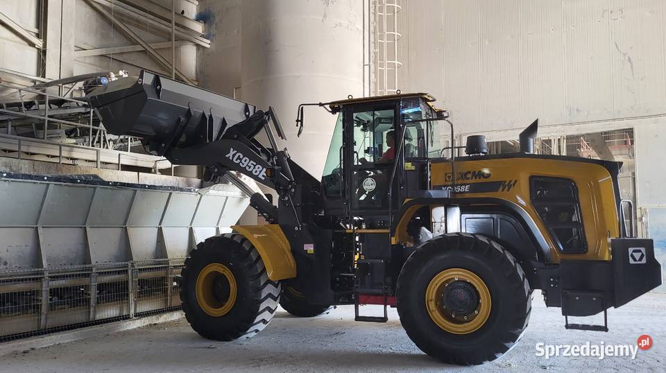 BETON Ładowarki kołowa XCMG XC958 Koparko ładowarki Nysa