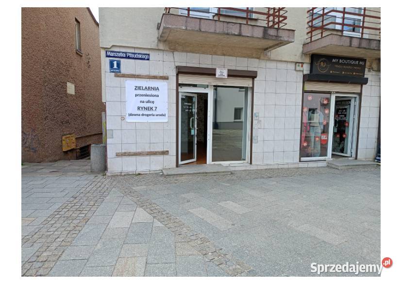 Wynajmę lokal handlowousługowy ścisłe centrum Ilość pomieszczeń 3 Starachowice