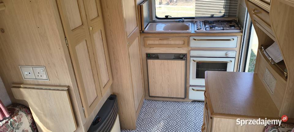 Przyczema Kempingowa Lekka 740 23 Osobowa Jasło sprzedam