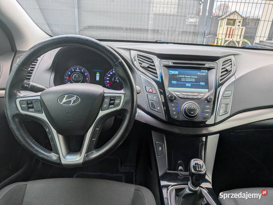 Hyundai i40 16 GDI Kombi Kamera Hak 2 komplety Rok produkcji 2012 Marki