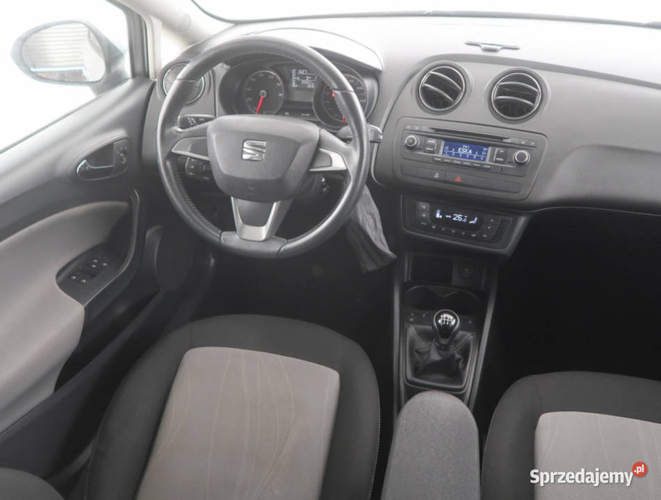 Seat Ibiza 12 TSI 1197cm3 Samochody osobowe Bielany Wrocławskie