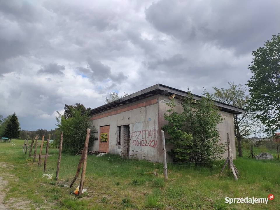 Sprzedam działkę z budynkiem