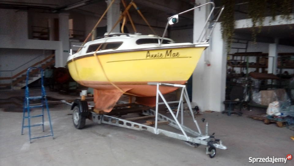 Jacht kabinowy balastowy morski