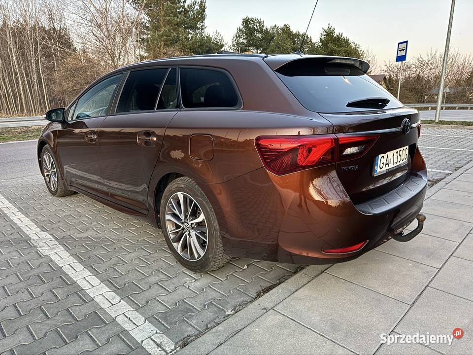 Toyota Avensis 18 benzyna manual serwisowany Radzymin