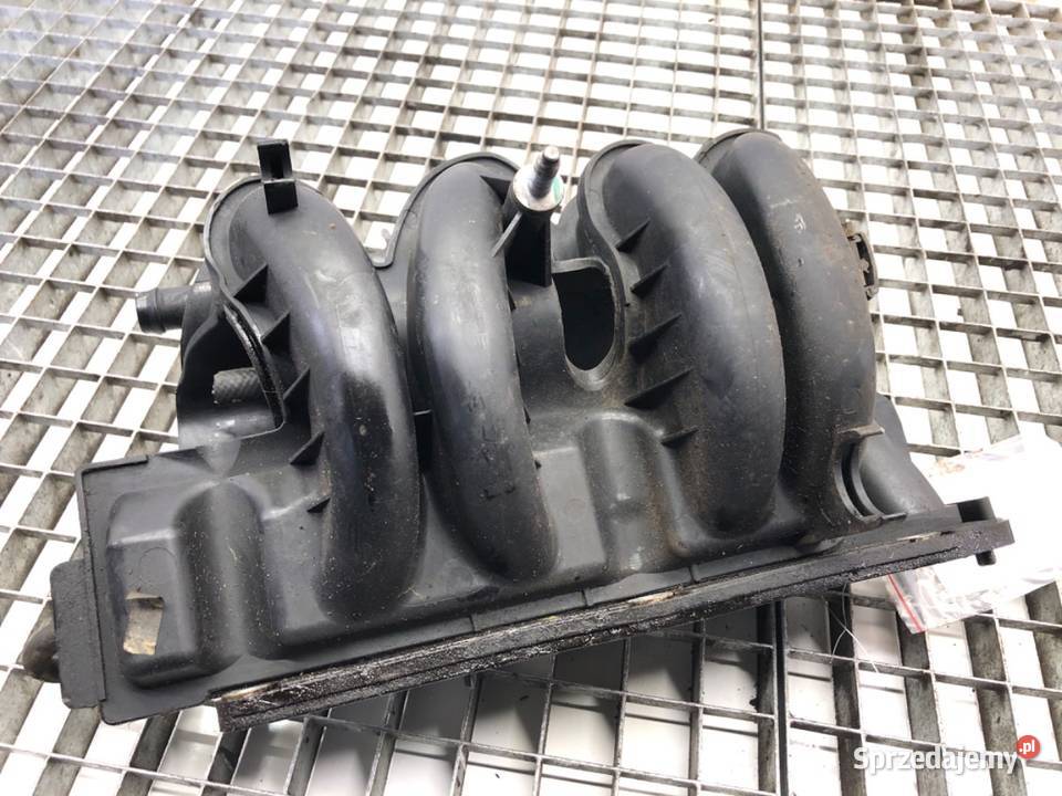 KOLEKTOR SSĄCY DACIA DOKKER 8200964639 16 83