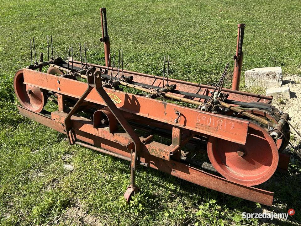 Zgrabiarka pasowa do siana Łomża