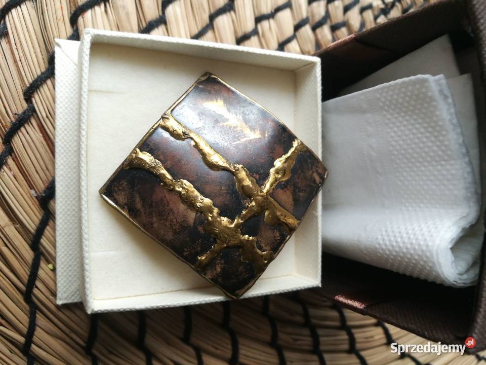 Broszka zawieszka wisior metal sprzedam