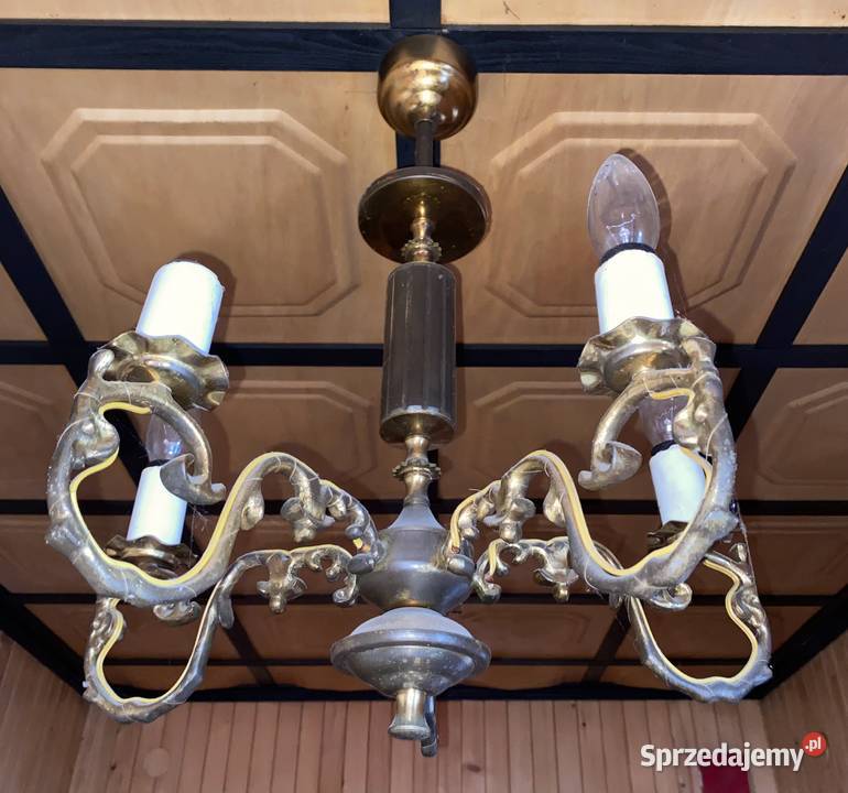 6 żyrandoli mosiężnych i 10 kinkietów Brodnica