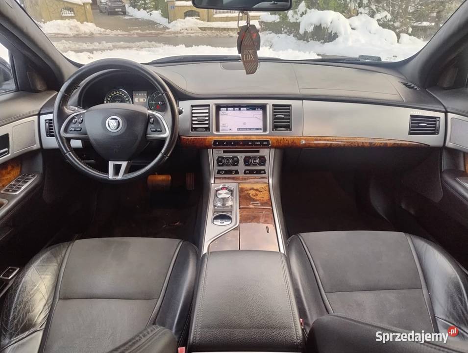 JGUAR XF 30 SPORT BI LED XENON NAVI PRZEBIEG 180