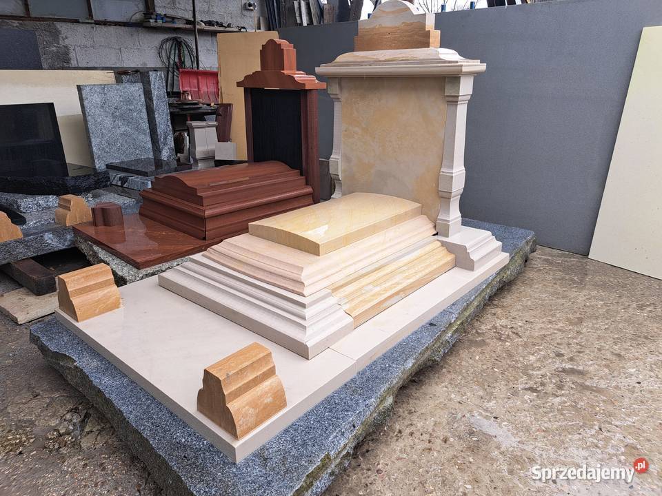 NAGROBEK URNOWY RZEZBIONY Pozostałe Janaszów