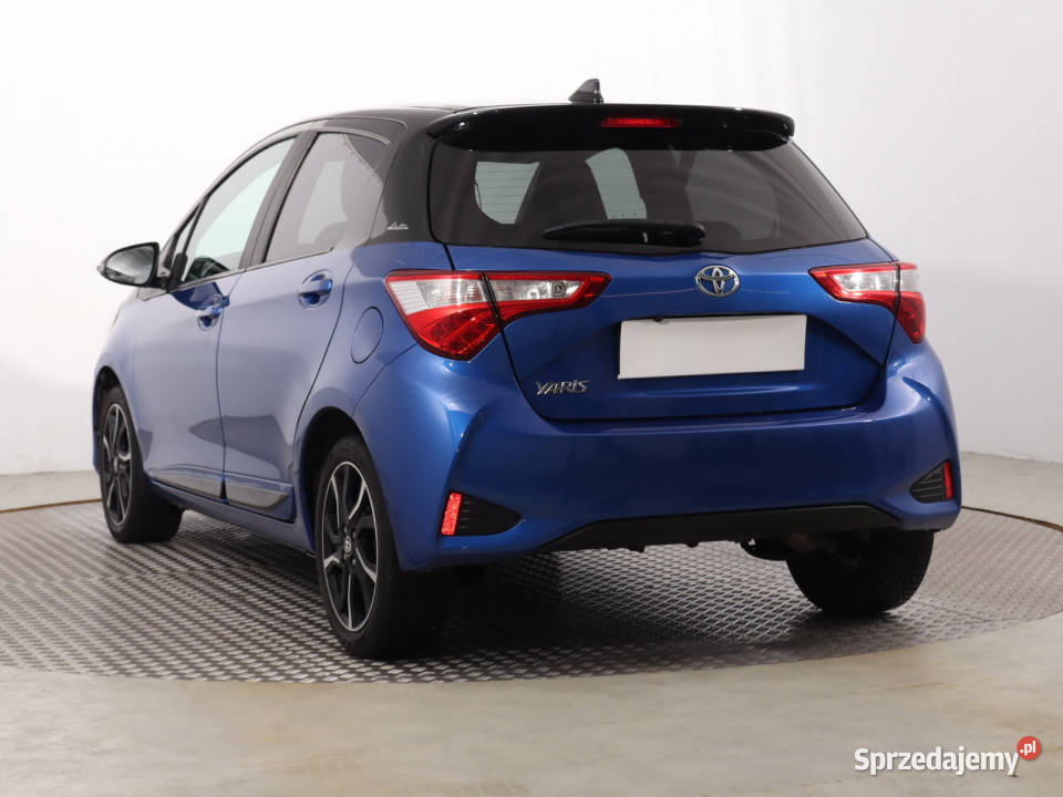 Toyota Yaris 15 Dual VVTi Yaris Katowice