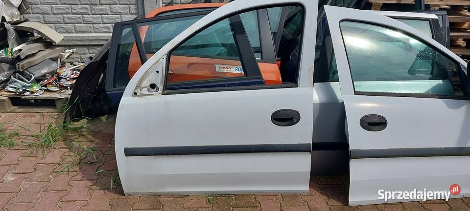 Drzwi prawe lewe przód Opel Combo 2008 r Szczecin