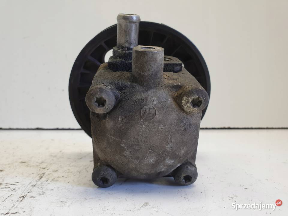 Volvo V40 18 16V POMPA WSPOMAGANIA 7611332112 lubelskie Chełm