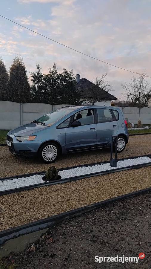 Mitsubishi Colt 2009r nieuszkodzony