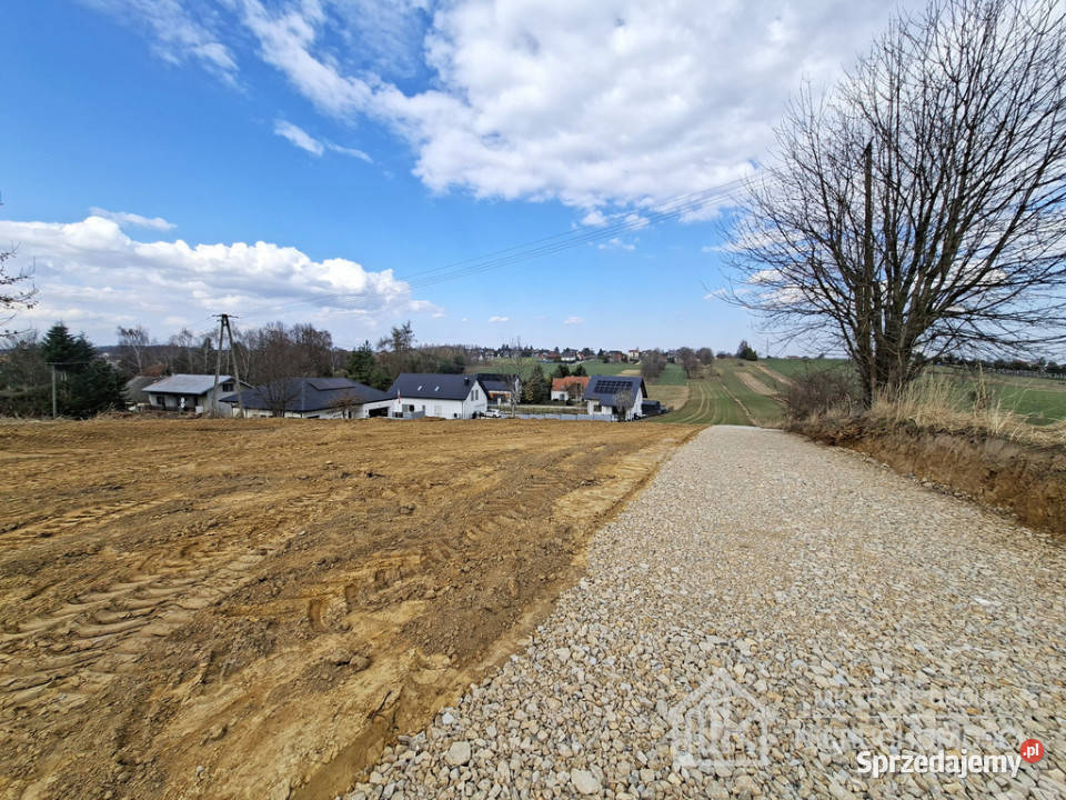 Działka budowlana SzarówKłaj szeroka 29m media Szarów