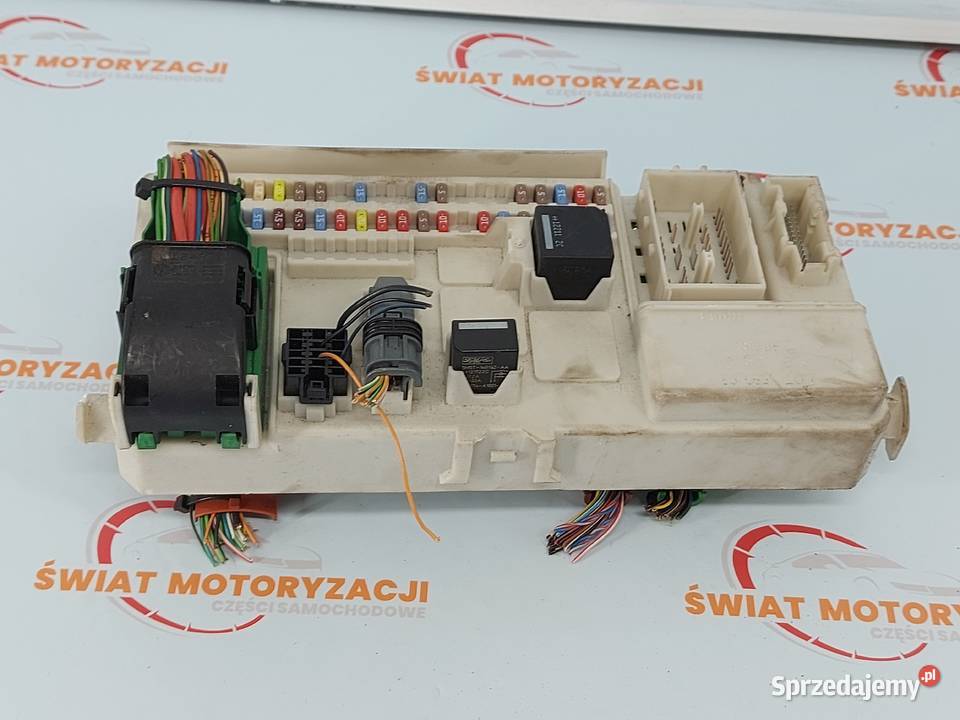 VOLVO C30 20 B 12r skrzynka bezpieczników Kielce