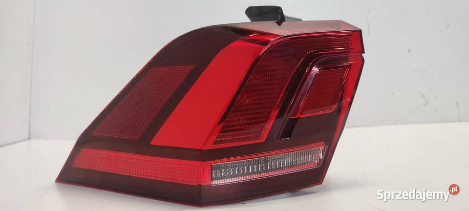 VW TIGUAN II LAMPA LEWY TYŁ 5NA945095D
