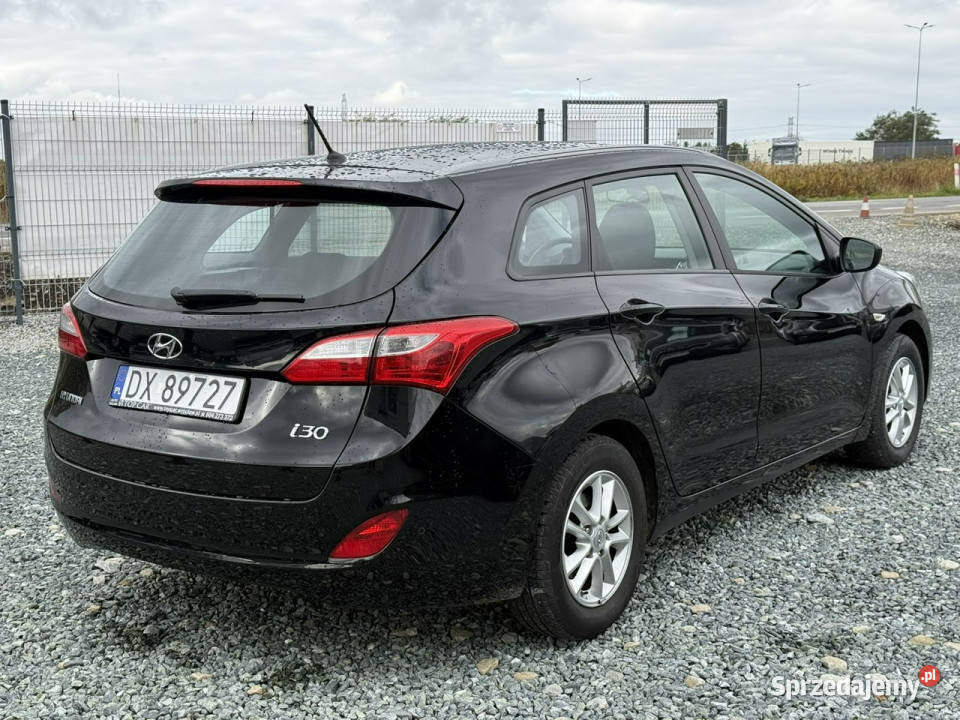 Hyundai i30 II 14 16V MPI 99 2014r 105 zadbany ESP Wojkowice