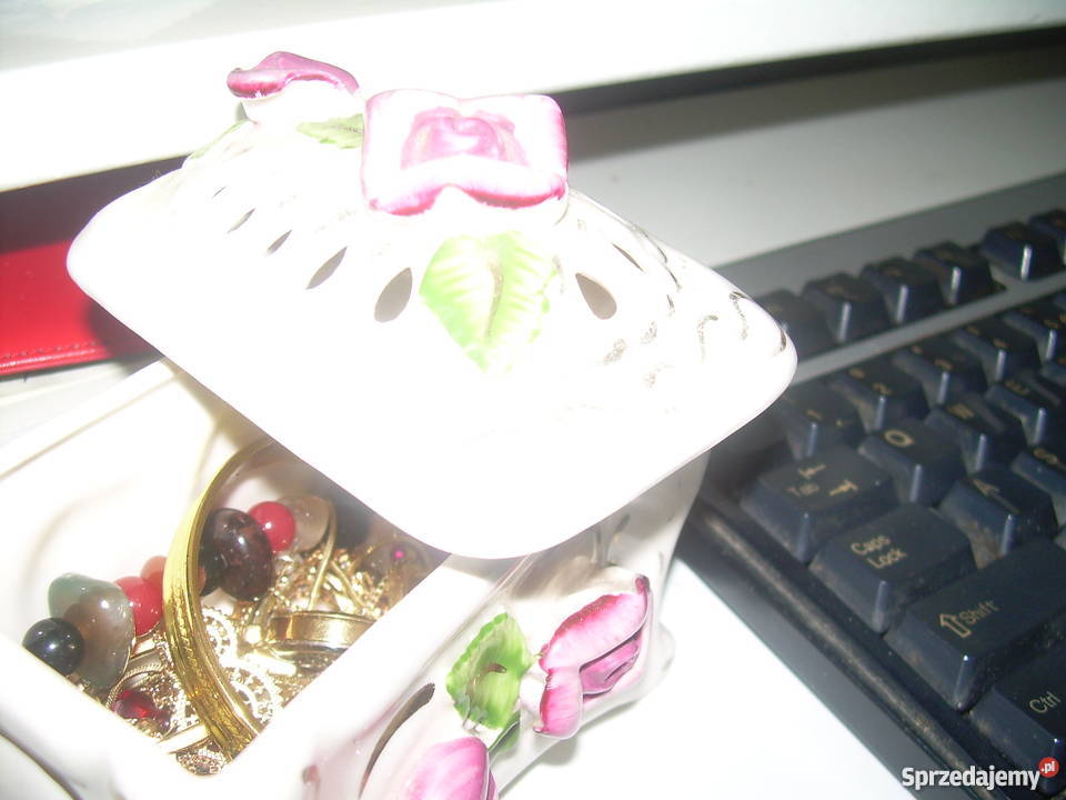 piękna porcelanowa szkatułka Dekoracje i ozdoby Warszawa
