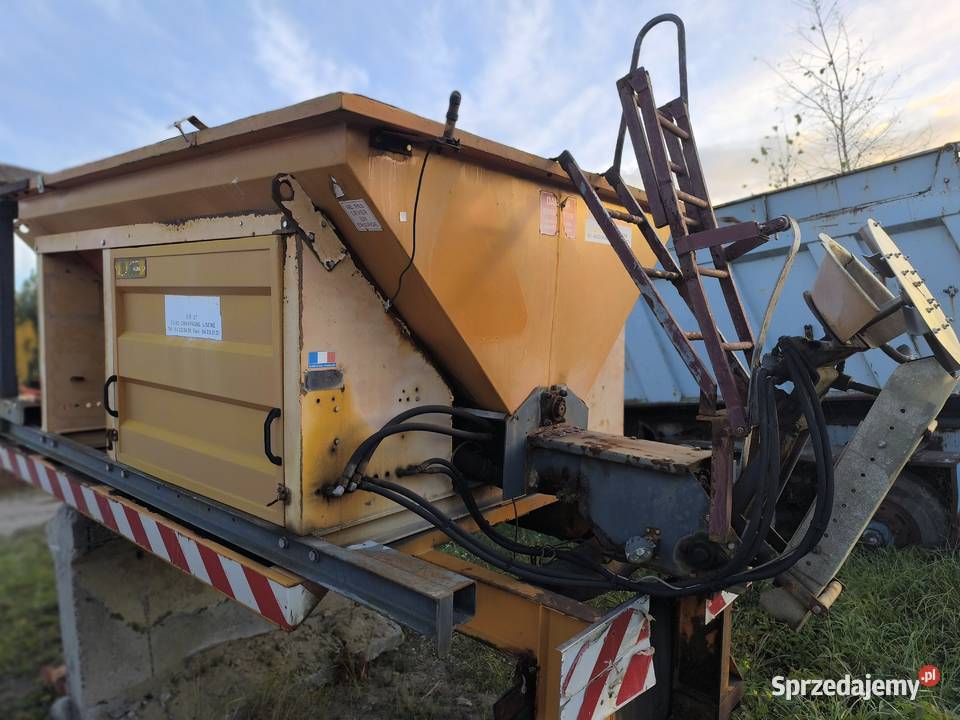 solarka piaskarka pług odśnieżny do śniegu Arvel Tarnobrzeg