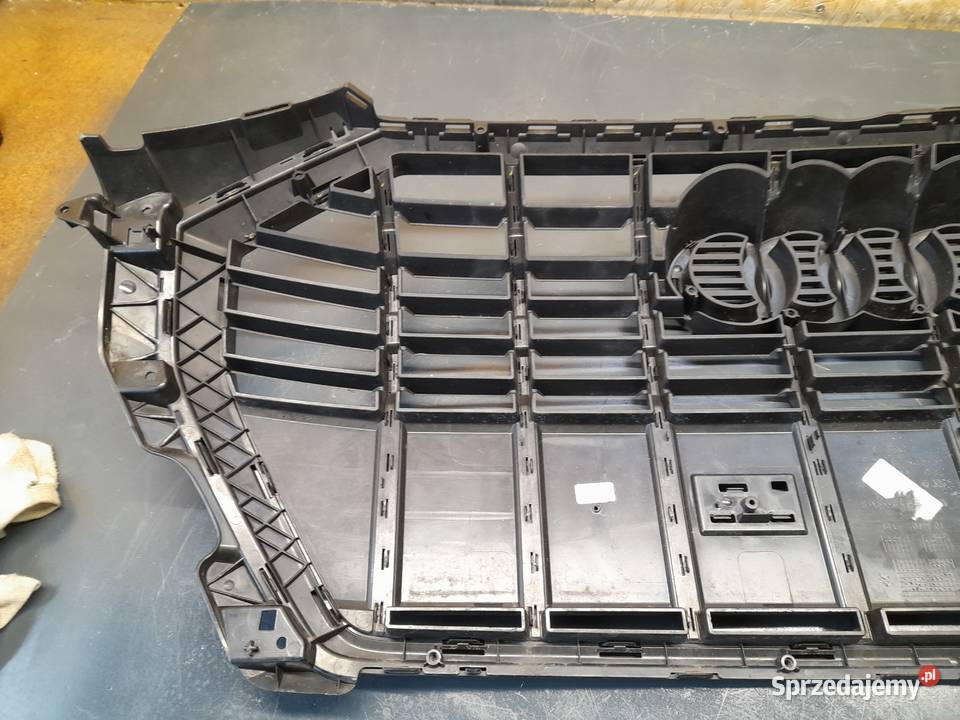 ATRAPA GRILL AUDI Q3 II SLINE 83A853651E osobowe zachodniopomorskie Goleniów