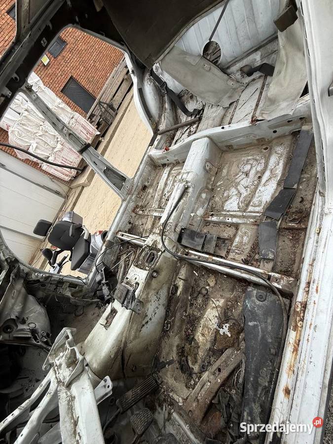 Karoseria i wiele innych części w124 25 diesel Proszowice