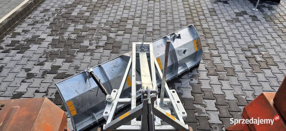 Pług do śniegu solidny w ocynku do c 330 zetor podkarpackie Wysoka Głogowska sprzedam