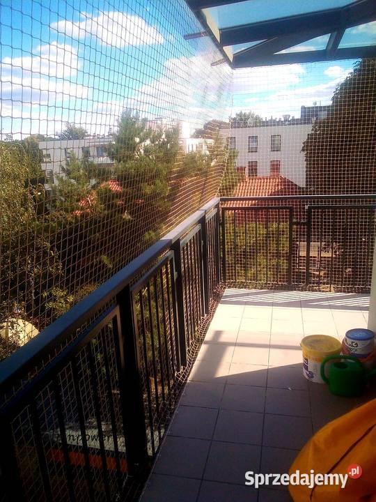 Siatka na balkon przeciw gołębiom montaż Warszawa