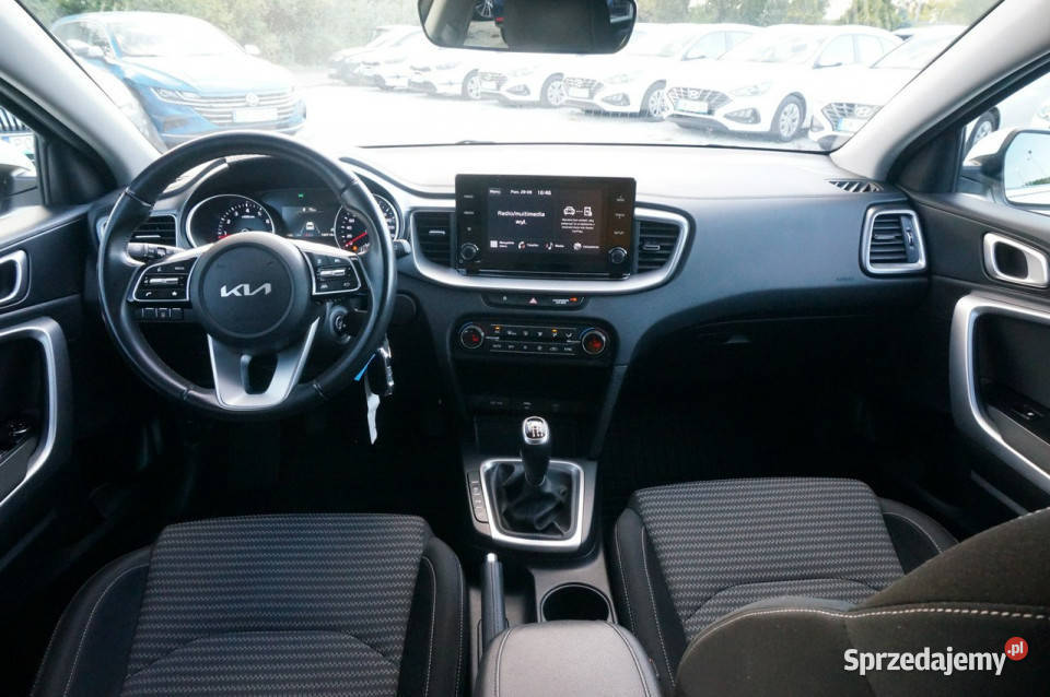 Kia Ceed 15 TGDI160 M Salon Fvat 23 PY05460 III serwisowany w ASO Poznań