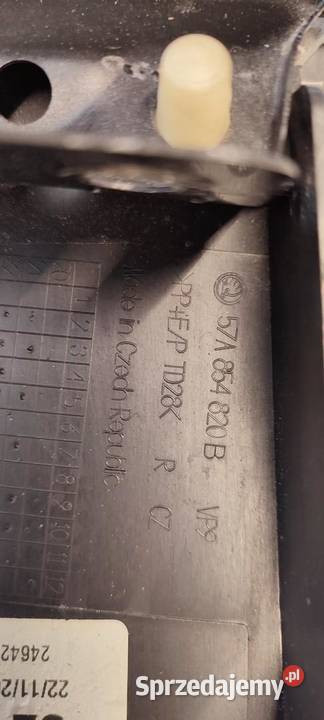SKODA KAROQ BŁOTNIK PRAWY PRZÓD LF9R 57A821106A osobowe sprzedam