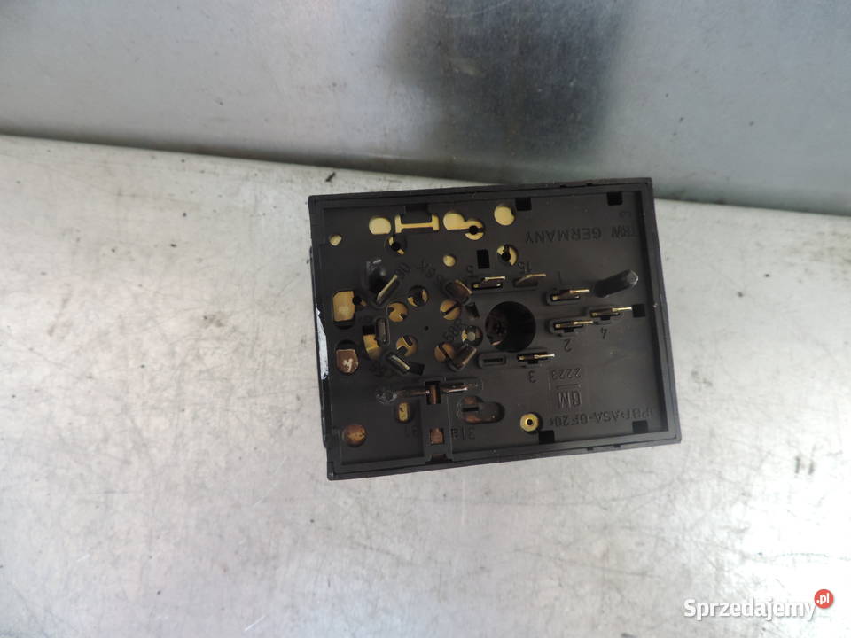 WŁĄCZNIK ŚWIATEŁ OPEL ASTRA 2 GM09180770 osobowe Nowy Sącz