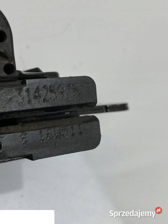 VOLVO V40 XC60 S60 ZAMEK MASKI RYGIEL 31425975