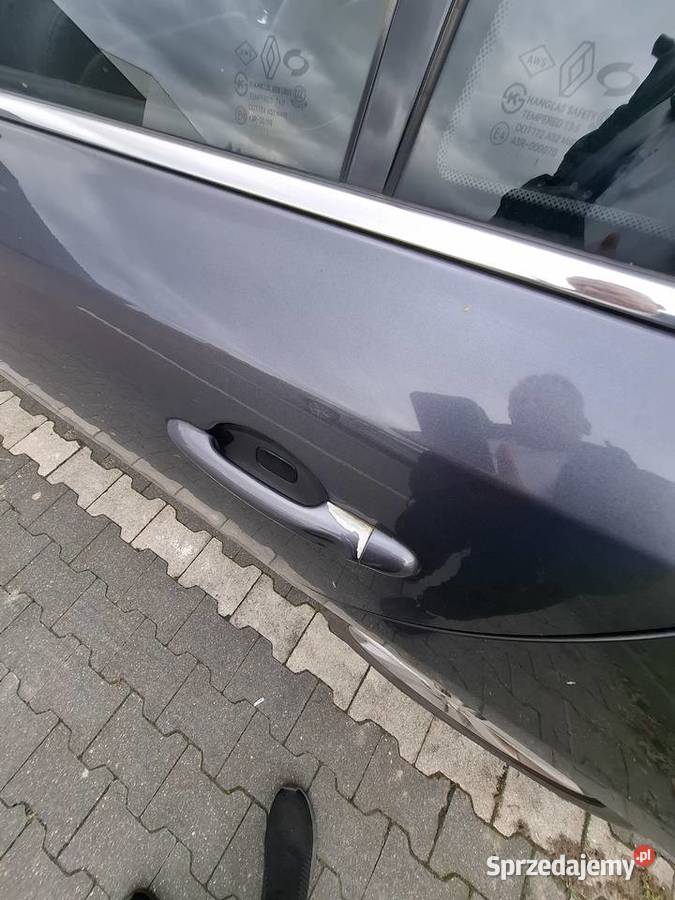 Na sprzedaz Renault Latitude 2011 pt 0626 oc Luboń