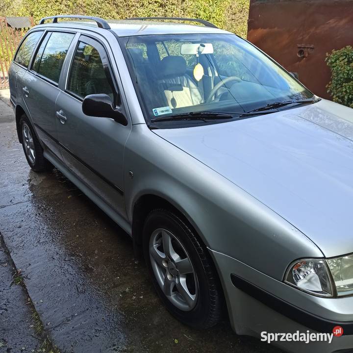 koda Octavia 2009 benzynalpg Napęd przednia oś Będzin