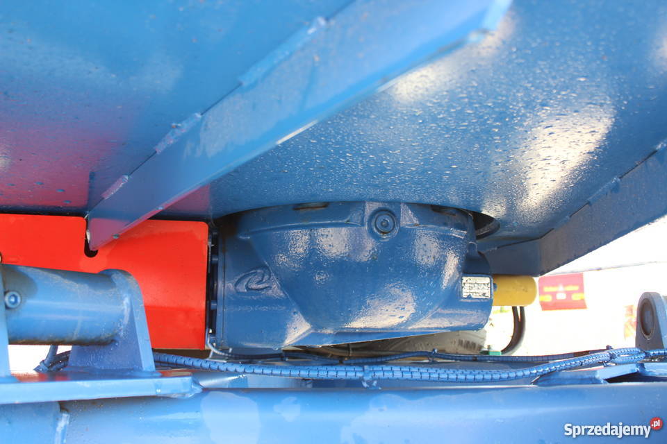 Wóz paszowy DeLaval 810 m 3 Sokoły